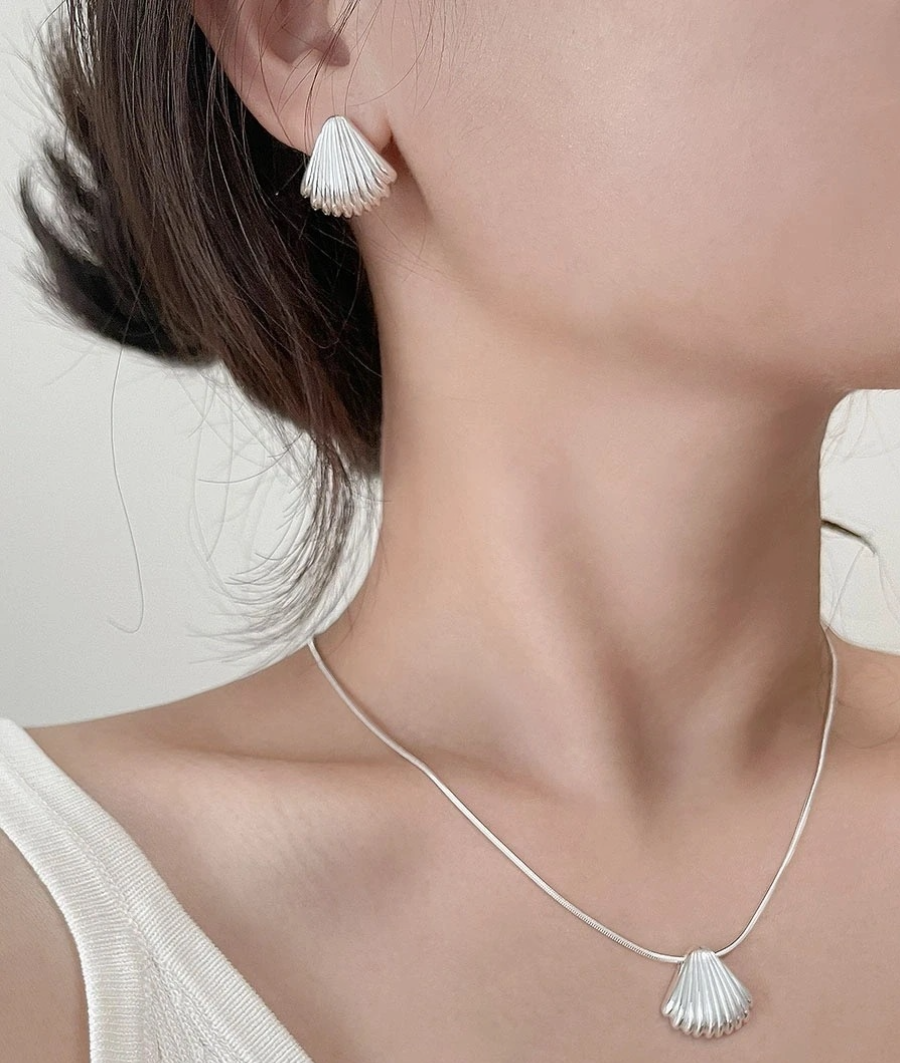 Shell Serenade ✧ s925 Silver Earrings