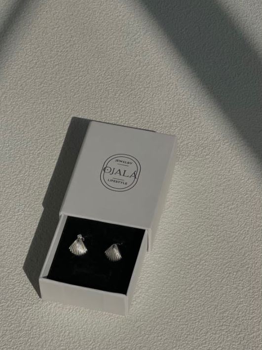 Shell Serenade ✧ s925 Silver Earrings