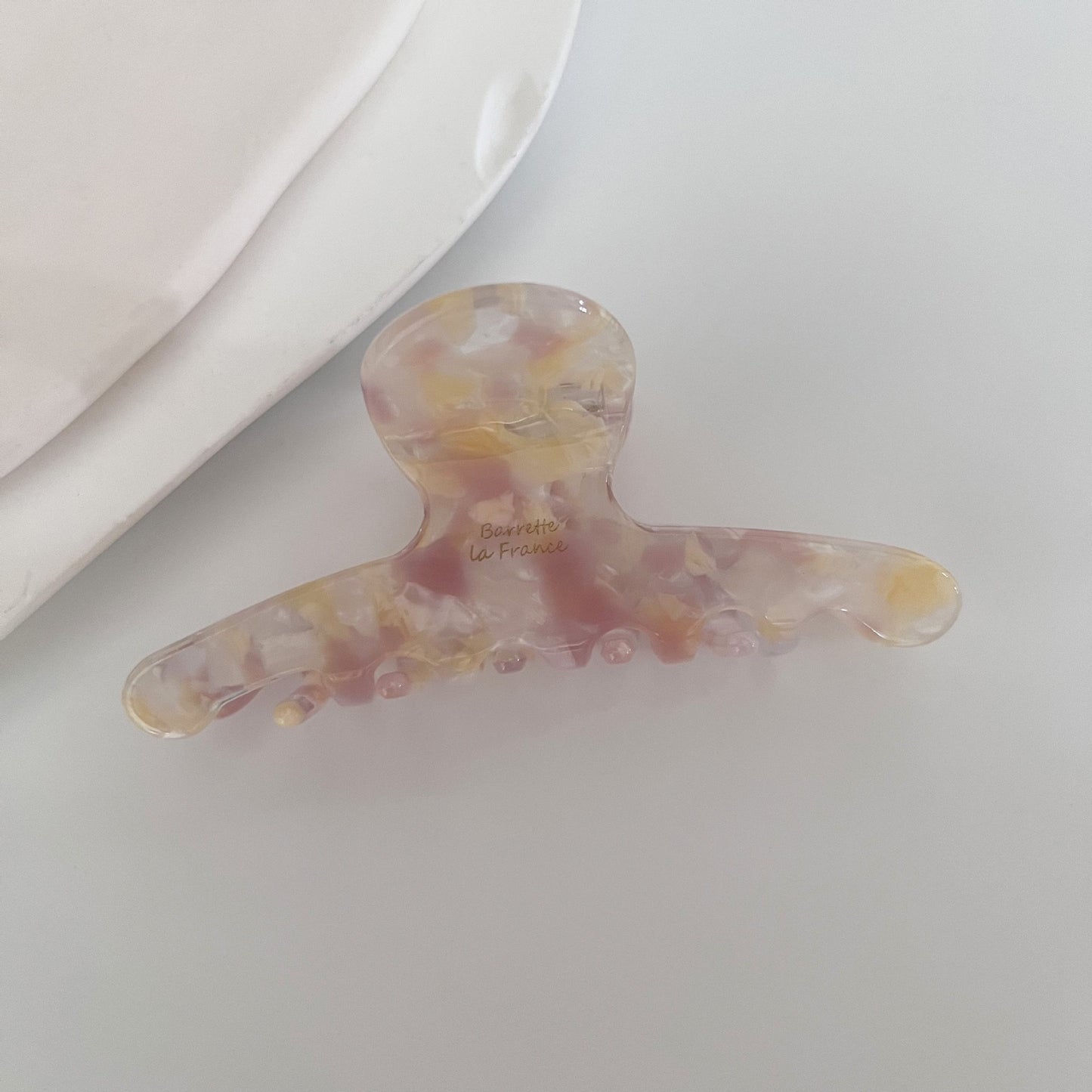 Morandi ✧ Coquette Hair Claw Clip